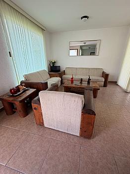 Casa amueblada en renta con jardín