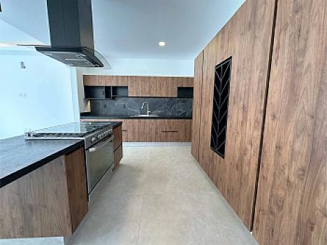 En Venta Casa Premium en Río Residencial, Cancún.