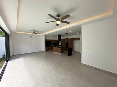 En Venta Casa Premium en Río Residencial, Cancún.