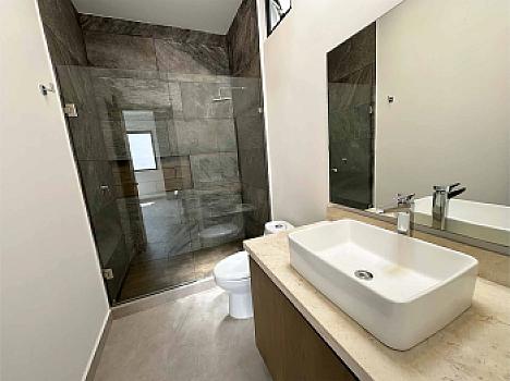 En Venta Casa Premium en Río Residencial, Cancún.