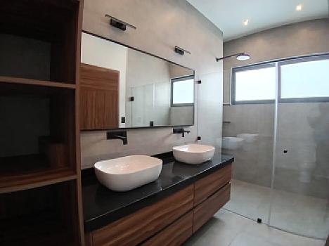 Lomas de Cocoyoc casa nueva con amplios espacios