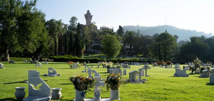 Lote funerario en Jardines del Recuerdo, Tlalnepantla (Edo. de México).