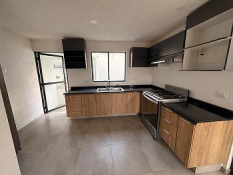 Casa en Venta Adamar I Coto Marevna