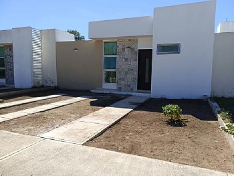 casa en venta con terreno amplio con vigilancia