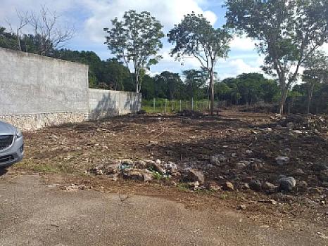 Terreno de 1,900 m2 en Sitpach, Mérida