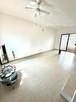 Casa en esquina de 2 recámaras en Residencial Maderos | Modelo Akum