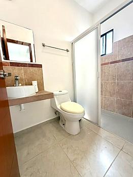 Casa en esquina de 2 recámaras en Residencial Maderos | Modelo Akum