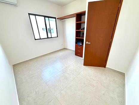 Casa en renta en Residencial Maderos, 2 recámaras y amplias amenidades