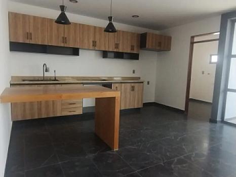 HERMOSA RESIDENCIA EN JARDINES DEL TOREO