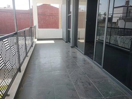 HERMOSA RESIDENCIA EN JARDINES DEL TOREO