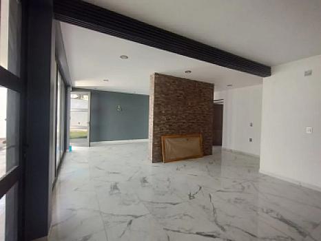 HERMOSA RESIDENCIA EN JARDINES DEL TOREO
