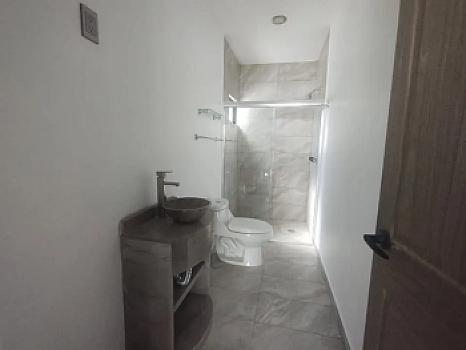 HERMOSA RESIDENCIA EN JARDINES DEL TOREO