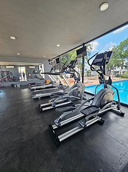 Casa en Exclusivo Desarrollo con Gimnasio y amenidades Zona Sur