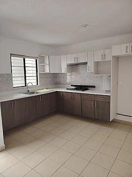 Casa de tres habitaciones en Rincones del Marqués