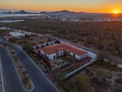 Modern 1-Level Luxury Home (2025) + RARE Estate Lot! Huge 13,000+ sqft (CABO SAN LUCAS)