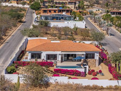 Modern 1-Level Luxury Home (2025) + RARE Estate Lot! Huge 13,000+ sqft (CABO SAN LUCAS)