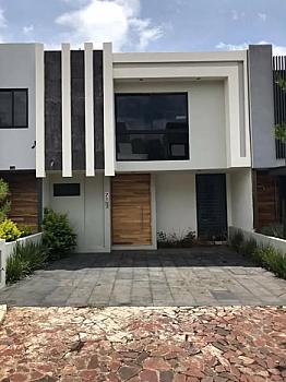 SE VENDE CASA EN ALTOZANO - FRACC. OLIVAR