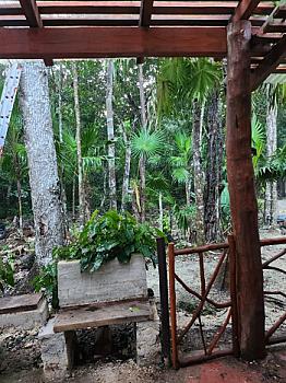 CASA ESTILO RANCHO EN 1 HECTÁREA - PUERTO MORELOS