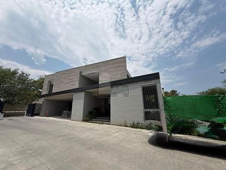 Casa sola en sale en Del Valle, San Pedro Garza García, Nuevo León
