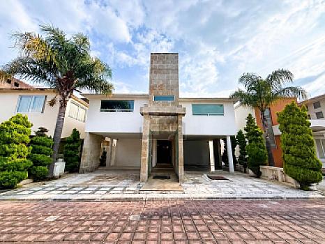 Casa en venta en Fracc.Monte Llano  Col. La Providencia Metepec, Estado de México.