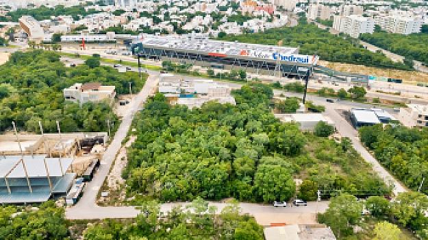 DESARROLLADORES INVERSIONISTAS GRAN OPCION TERRENO DE USO MIXTO EN VENTA – AVENIDA HUAYACÁN, CANCÚN