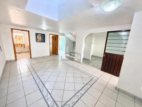 Casa sola en sale en Bosques de Colón, Toluca de Lerdo, México