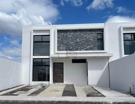OPORTUNIDAD, DE CASAS A 9 MINUTOS DEL CENTRO DE QUERETARO