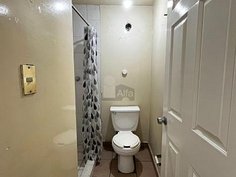 Casa en Venta en los Heroes Tecamac, de 4 niveles y 5 habitaciones