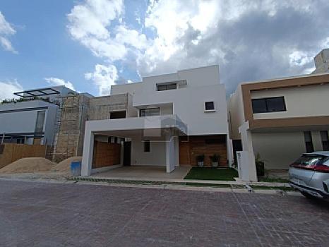 Casa en Venta Residencial Vía Cumbres, Cancun
