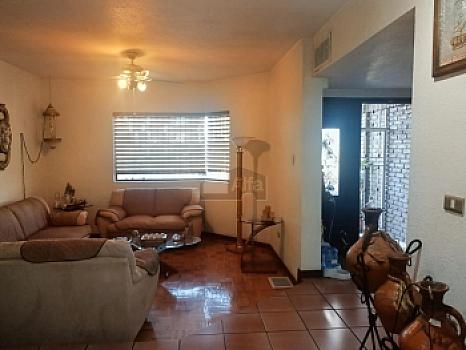 Casa en venta y/o renta en Chihuahua Fraccionamiento Residencial Campestre Washington