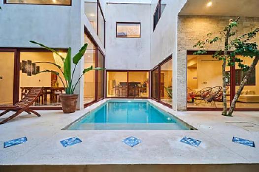 Villa Venta en Holistika, Tulum 4 Recámaras 6 Baños, 320 m², 2 Piscinas,  Rooftop con Gimnasio