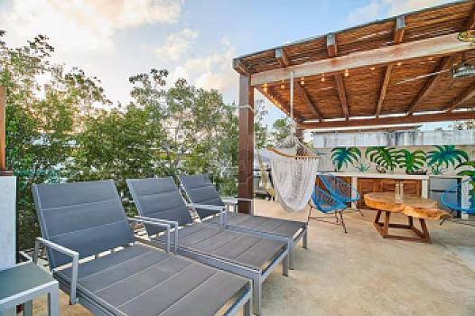 Villa Venta en Holistika, Tulum 4 Recámaras 6 Baños, 320 m², 2 Piscinas,  Rooftop con Gimnasio