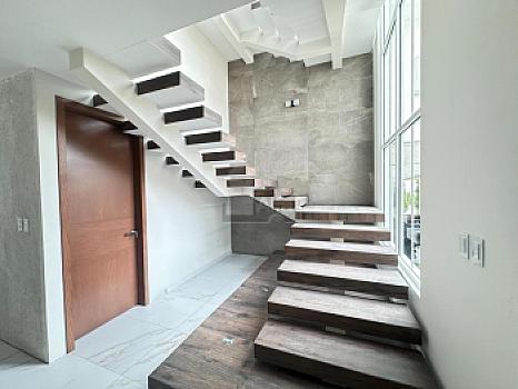 Casa de 5 recámaras en venta, ubicada en Gran Quinta Luxury Residencial Metepec