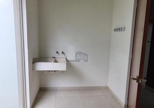 Casa en venta en Sierra Nogal | 3 recámaras con baño, jardín y terraza