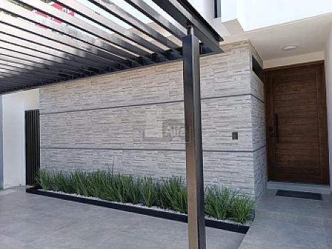 Casa en Venta 4 recs – Residencial Aqua by Cumbres