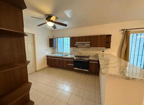 Casa en condominio en sale en Bosques de Lindavista Sector Diamante, San Nicolás de los Garza, Nuevo León