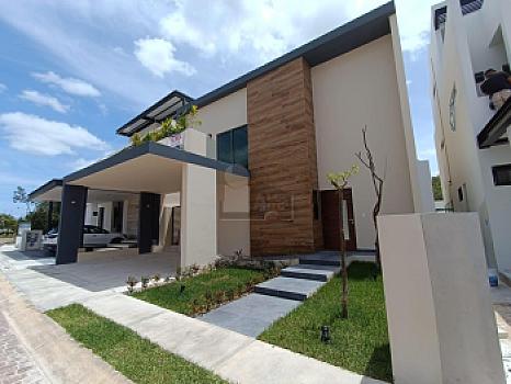 House for Sale 4 beds, 4.5 baths, Via Cumbres, Cancun Quintana Roo