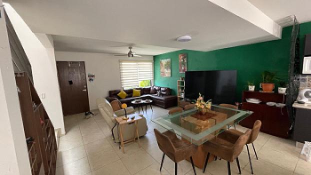 NICE HOUSE 2 BED. AND ALCOVE, 2 1/2 BATHROOMS