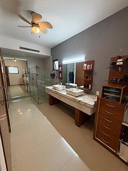 HIGH-END APARTMENT NEAR COSTCO, SUERMANZANA 17