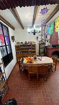 BEAUTIFUL MEXICAN COLONIAL STYLE HOUSE
