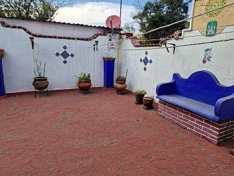 BEAUTIFUL MEXICAN COLONIAL STYLE HOUSE