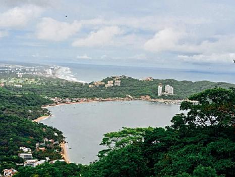 Terreno residencial frente al mar