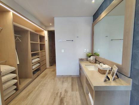Oceanfront apartment in Puerto Morelos, Riviera Maya