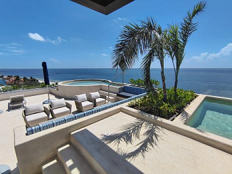 Oceanfront apartment in Puerto Morelos, Riviera Maya