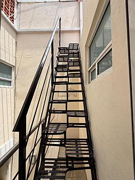 Discreta por fuera, encantadora por dentro Casa en excelente ubicación de CDMX.
