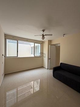 Discreta por fuera, encantadora por dentro Casa en excelente ubicación de CDMX.