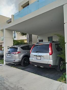 Casa en Venta Residencial Aqua, Cancún. 4 Recs 4.5 Baños Alberca y 232 m² Construcción
