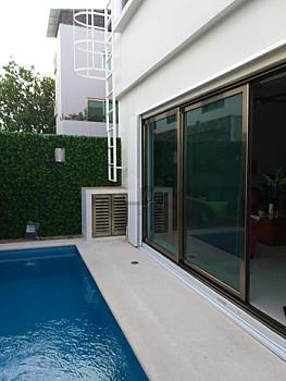 Casa en Venta Residencial Aqua, Cancún. 4 Recs 4.5 Baños Alberca y 232 m² Construcción