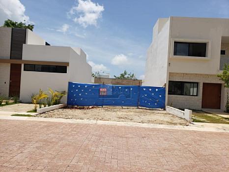 Terreno en Venta en Residencial RIO, Cancun Quintana Roo