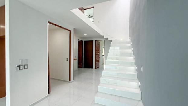 Casa Nueva en Venta en Parque Central Cholul | 3 Hab. + Estudio